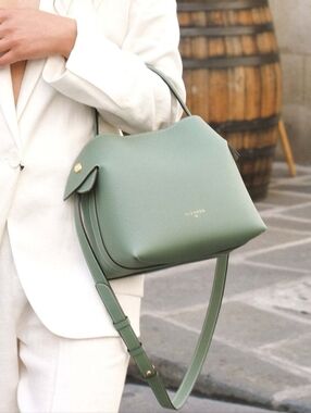LIKE NEW FLEURON MEDIUM SWANN BAG - VERT AMANDE